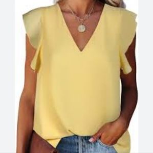 NWT Alice Co Women's sz small, yellow, short sleeved top, flowy
